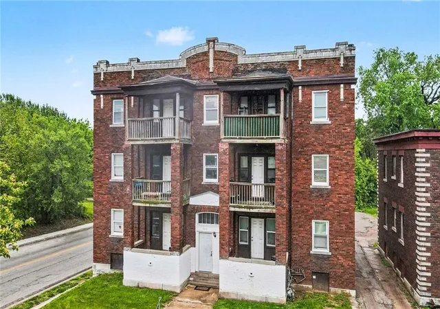 3319-e-30th-street-kansas-city-mo-64128/hzid_b6609d46