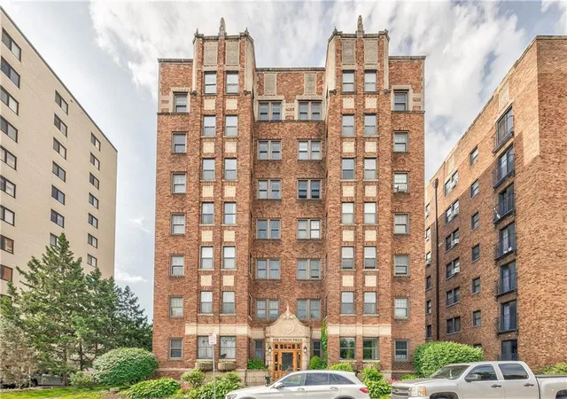 807-w-48th-street-304-kansas-city-mo-64112/hzid_89013cbe