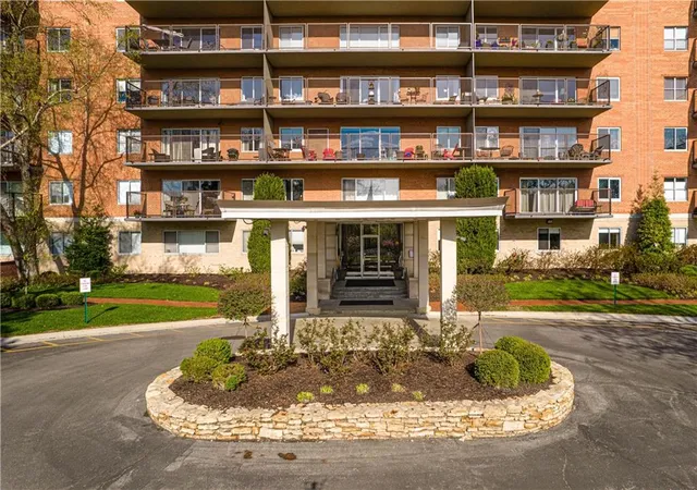 4550-warwick-blvd-1205-kansas-city-mo-64111/hzid_a4a61d63