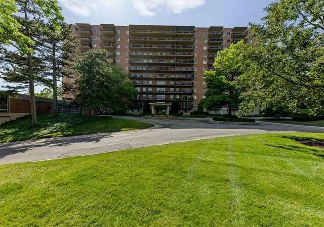 4550-warwick-blvd-213-kansas-city-mo-64111/hzid_7b979e80
