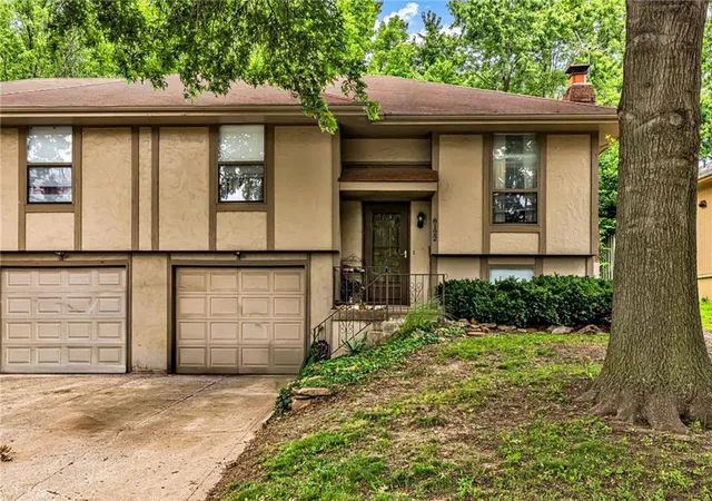 8120-8122-n-stoddard-ave-kansas-city-mo-64152/hzid_0c342448