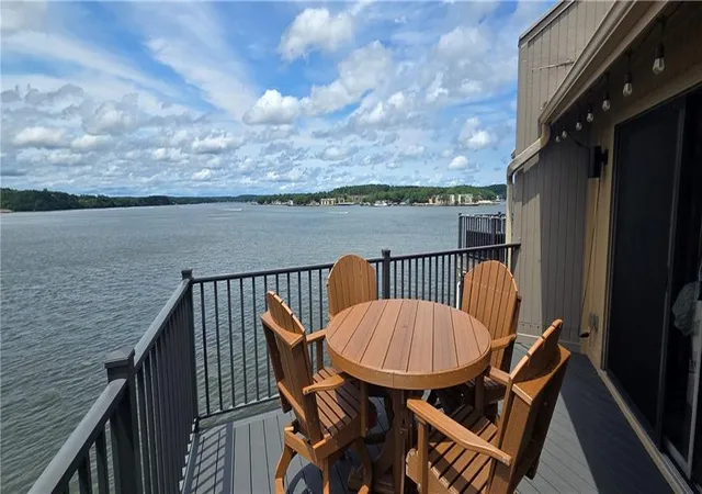 24-sunrise-ridge-dr-233-4c-sunrise-beach-mo-65079/hzid_bb07ffc3