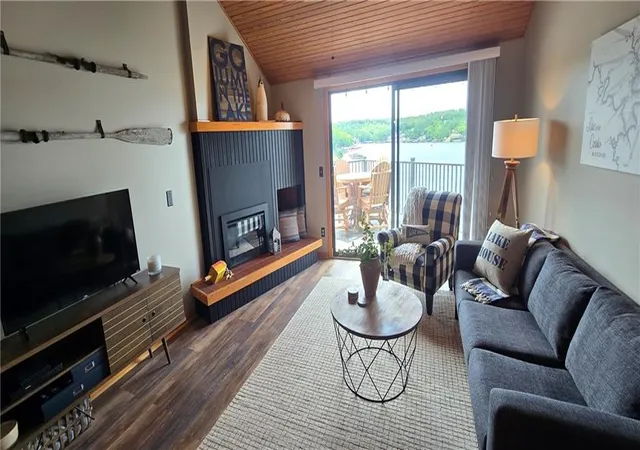 24-sunrise-ridge-dr-sunrise-beach-mo-65079/hzid_633c5248
