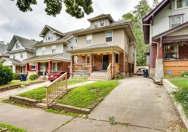 831-w-39th-terrace-kansas-city-mo-64111/hzid_cc46813a