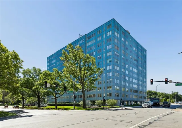 333-w-meyer-blvd-306-kansas-city-mo-64113/hzid_90b6dd78