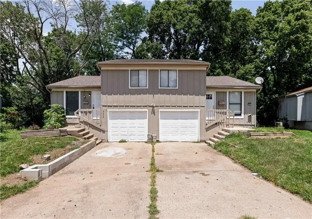 8456-8458-lane-dr-raytown-mo-64138/hzid_7183f3d3