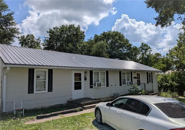 301-303-e-mckissock-st-knob-noster-mo-65336/hzid_c26c093d
