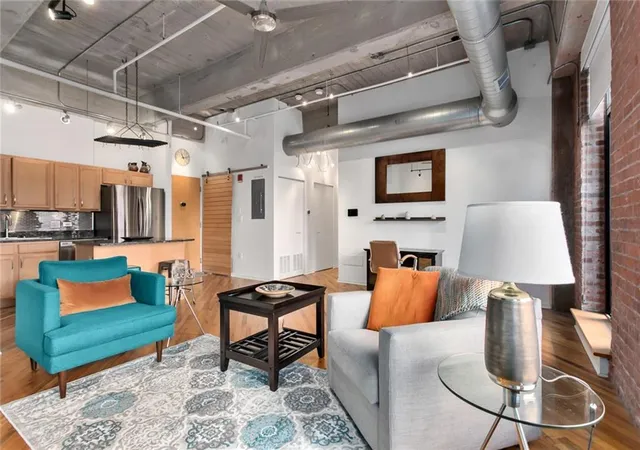 2029-grand-blvd-115-kansas-city-mo-64108/hzid_113804d5