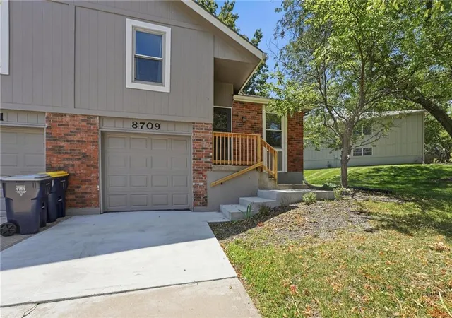 8709-n-hull-ave-kansas-city-mo-64154/hzid_1e4e9249