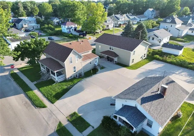 404-408-410-412-n-walnut-st-maryville-mo-64468/hzid_40c342d0