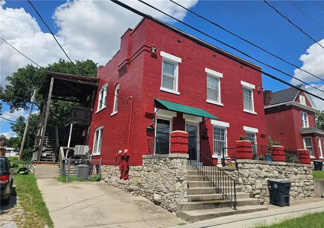2312-e-13th-street-kansas-city-mo-64127/hzid_bd3f4f97