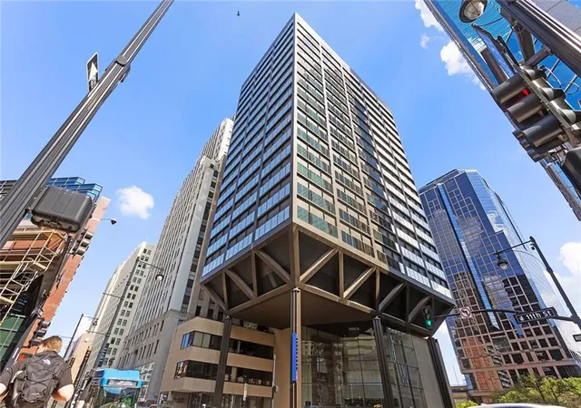 1101-walnut-st-1005-kansas-city-mo-64106/hzid_ec03a9ea