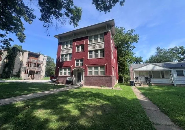 2912-lockridge-st-kansas-city-mo-64128/hzid_e8a05569