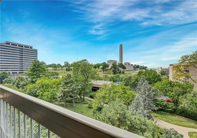 2510-grand-blvd-903-kansas-city-mo-64108/hzid_04a1912c