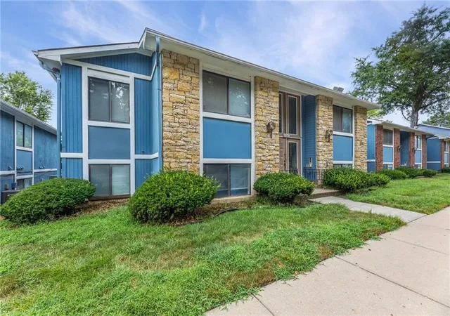8143-holmes-rd-201-kansas-city-mo-64131/hzid_4b524009