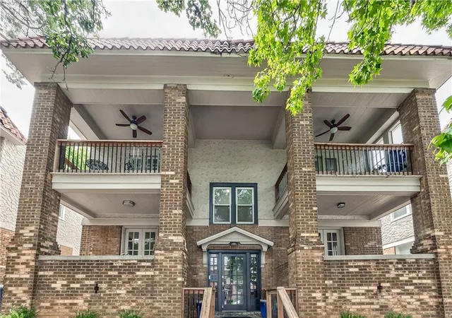 1813-w-41st-street-kansas-city-mo-64111/hzid_c0af3d47