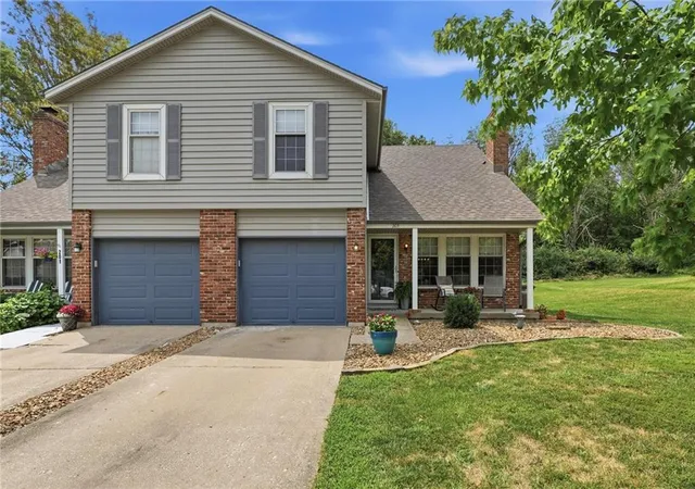 203-w-foxwood-dr-raymore-mo-64083/hzid_61602cf0
