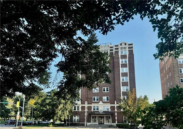 323-e-emanuel-cleaver-ii-blvd-3e-kansas-city-mo-64112/hzid_9358fcac