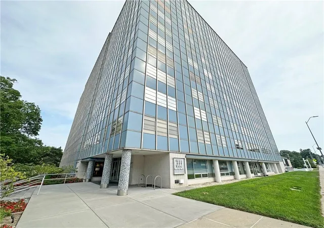 333-w-meyer-blvd-312-kansas-city-mo-64113/hzid_58524494