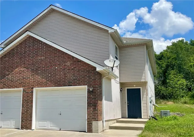 18502-e-3rd-street-ct-independence-mo-64056/hzid_2f750118