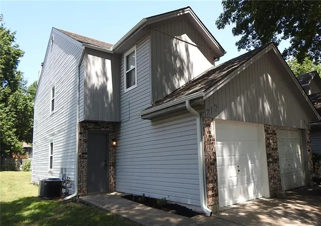 217-cedar-ct-blue-springs-mo-64014/hzid_4ae3d337