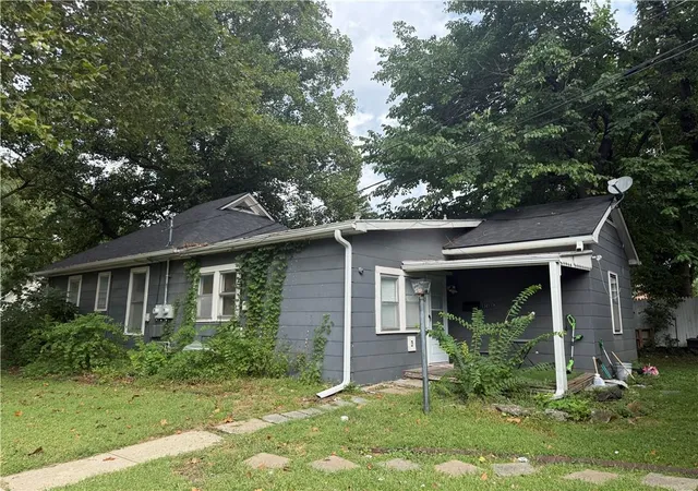 13011-8th-street-grandview-mo-64030/hzid_6460eb8b