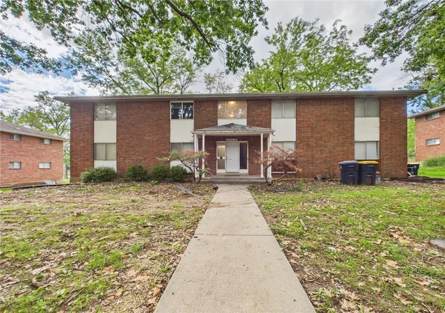 8030-campbell-st-kansas-city-mo-64131/hzid_583d94a3