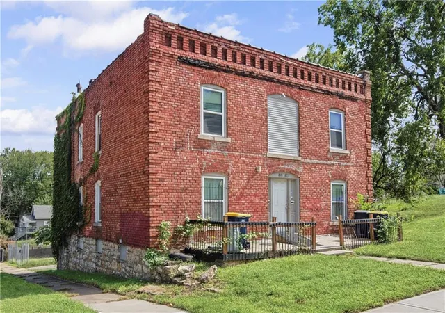 801-cleveland-ave-kansas-city-mo-64124/hzid_10fd07d0