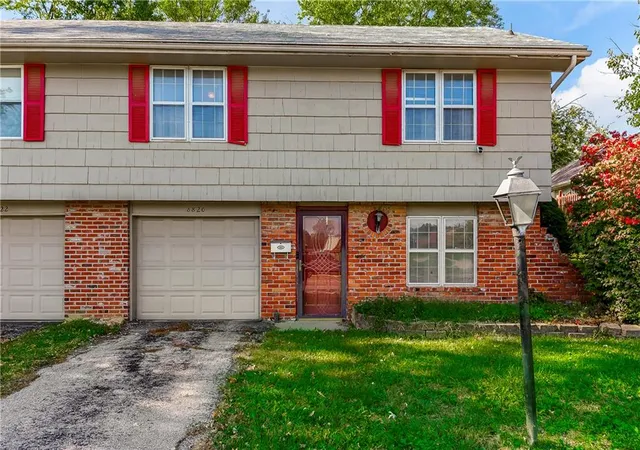8820-james-a-reed-rd-kansas-city-mo-64138/hzid_b3b5c1cb