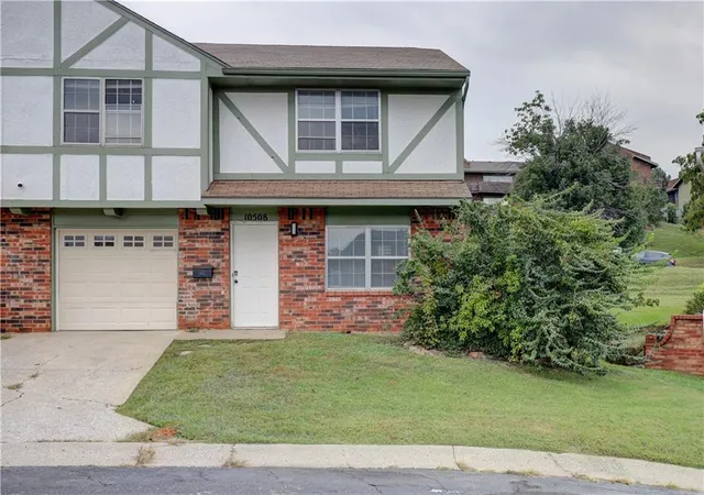10508-e-41st-street-kansas-city-mo-64133/hzid_f16ae89d