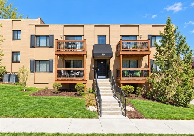 1114-w-46th-street-110-kansas-city-mo-64112/hzid_bdfbf569