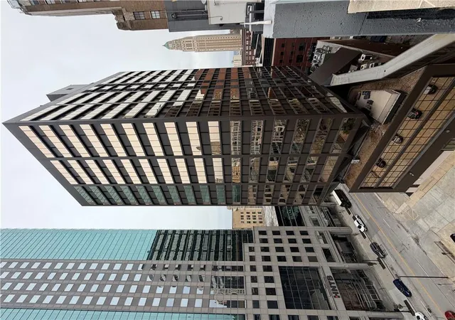 1101-walnut-st-907-kansas-city-mo-64106/hzid_f7be4da4