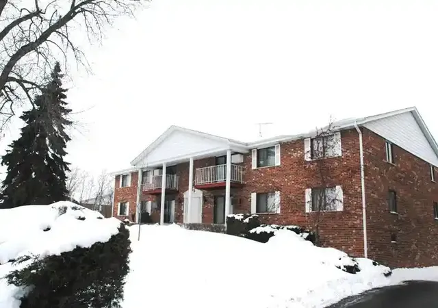 6440-w-howard-ave-ave-203-milwaukee-wi-53220/hzid_efd61e39