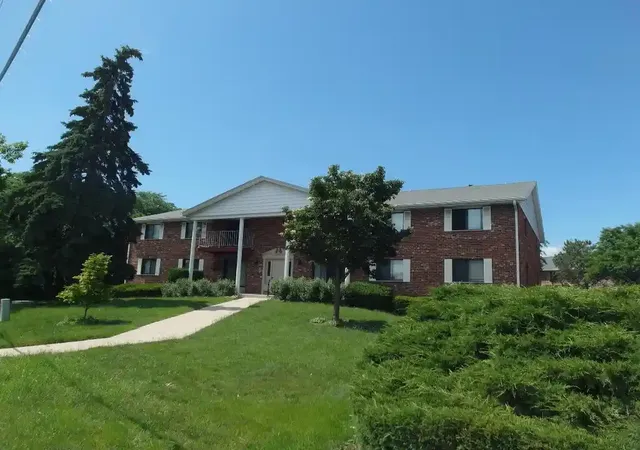 6440-w-howard-avenue-avenue-104-milwaukee-wi-53220/hzid_0821e215