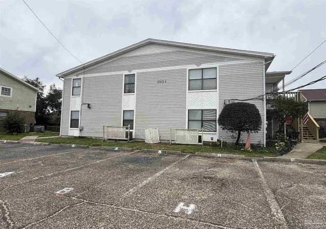 1301-redwood-ln-h-gulf-breeze-fl-32563/hzid_71e15661
