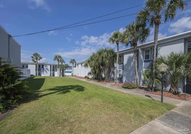 201-pensacola-beach-rd-b-18-gulf-breeze-fl-32561/hzid_aa7b5884