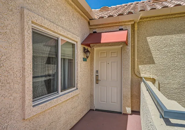 220-e-flamingo-rd-402-las-vegas-nv-89169/hzid_100c697f