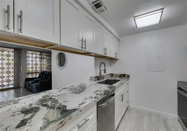 205-e-harmon-ave-112-las-vegas-nv-89169/hzid_f772e7d2
