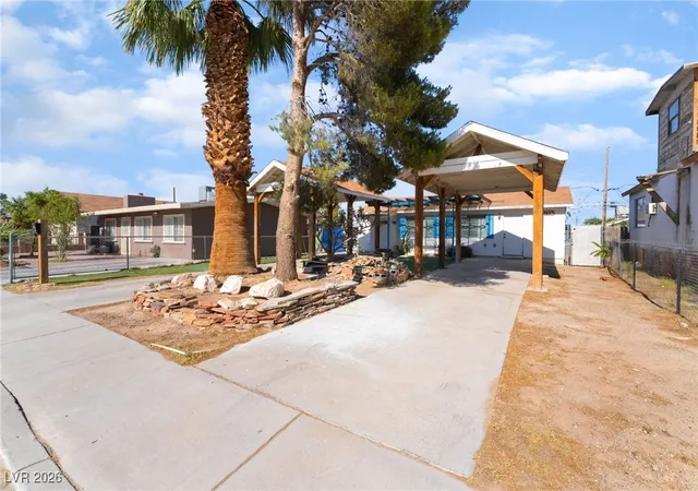 2532-arrowhead-st-north-las-vegas-nv-89030/hzid_7fba39cd