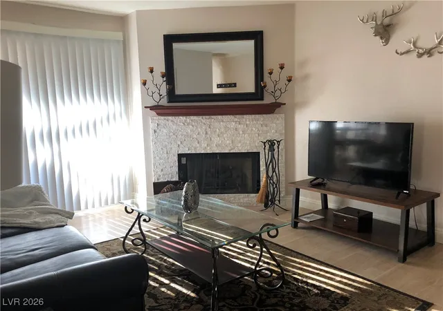 2200-s-fort-apache-rd-2199-las-vegas-nv-89117/hzid_8d2c82df