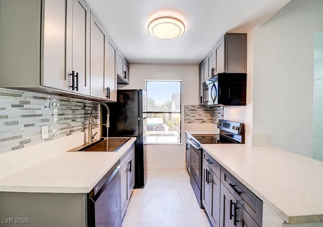 5121-lindell-rd-206-las-vegas-nv-89118/hzid_43ad5305