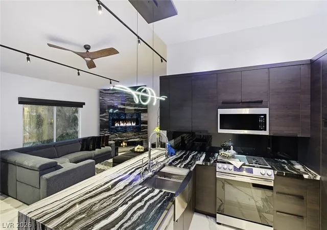 700-carnegie-st-3422-henderson-nv-89052/hzid_ce49d169