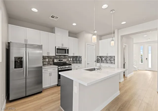 8629-ensworth-st-105-las-vegas-nv-89123/hzid_c2ca14cd