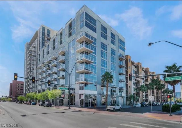 353-e-bonneville-ave-753-las-vegas-nv-89101/hzid_dc77ec49