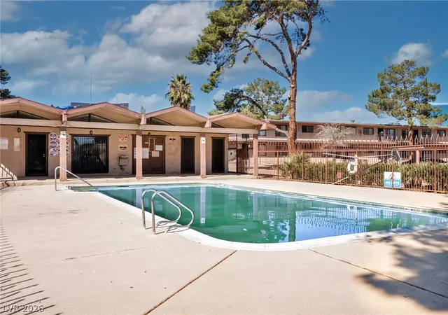 605-s-royal-crst-cir-9-las-vegas-nv-89169/hzid_3d96ff7d
