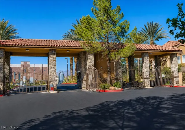 2200-s-fort-apache-rd-2032-las-vegas-nv-89117/hzid_a5590580