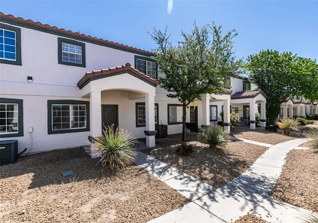 5330-e-charleston-blvd-31-las-vegas-nv-89142/hzid_de218634