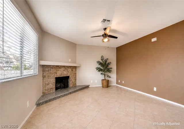 7948-diamond-rock-way-102-las-vegas-nv-89128/hzid_4eab1a65