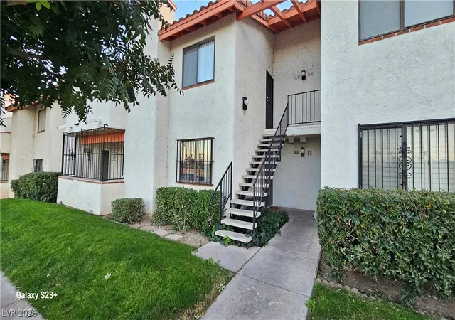 1701-e-katie-ave-33-las-vegas-nv-89119/hzid_a8b27b72