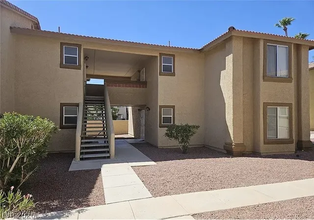 7300-nw-pirates-cvs-rd-2025-las-vegas-nv-89145/hzid_e4d75577